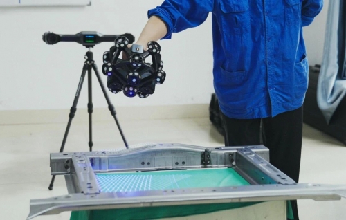 跟踪式3d激光扫描仪应用汽车钣金件 降本增效！