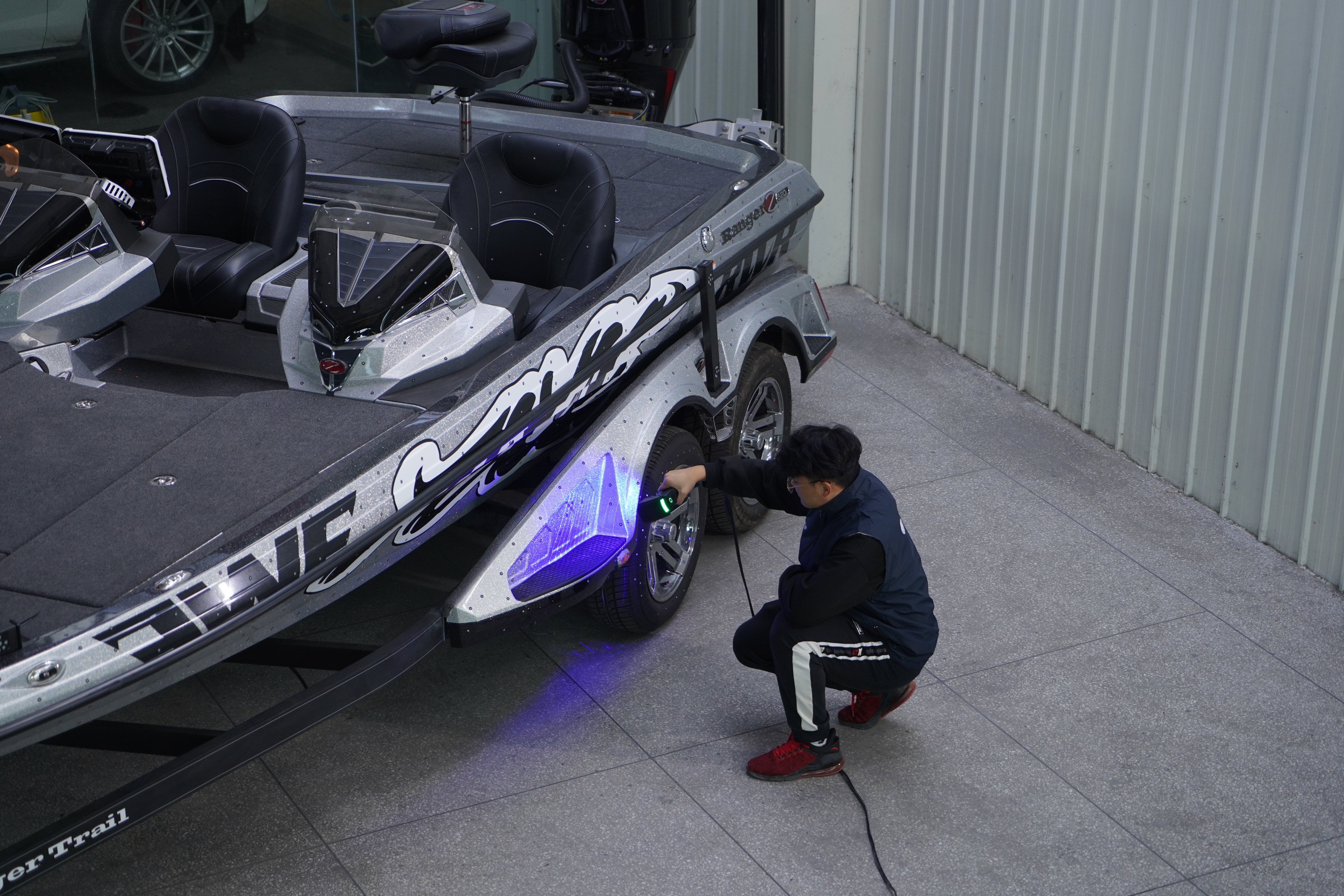 手持式三维激光扫描仪