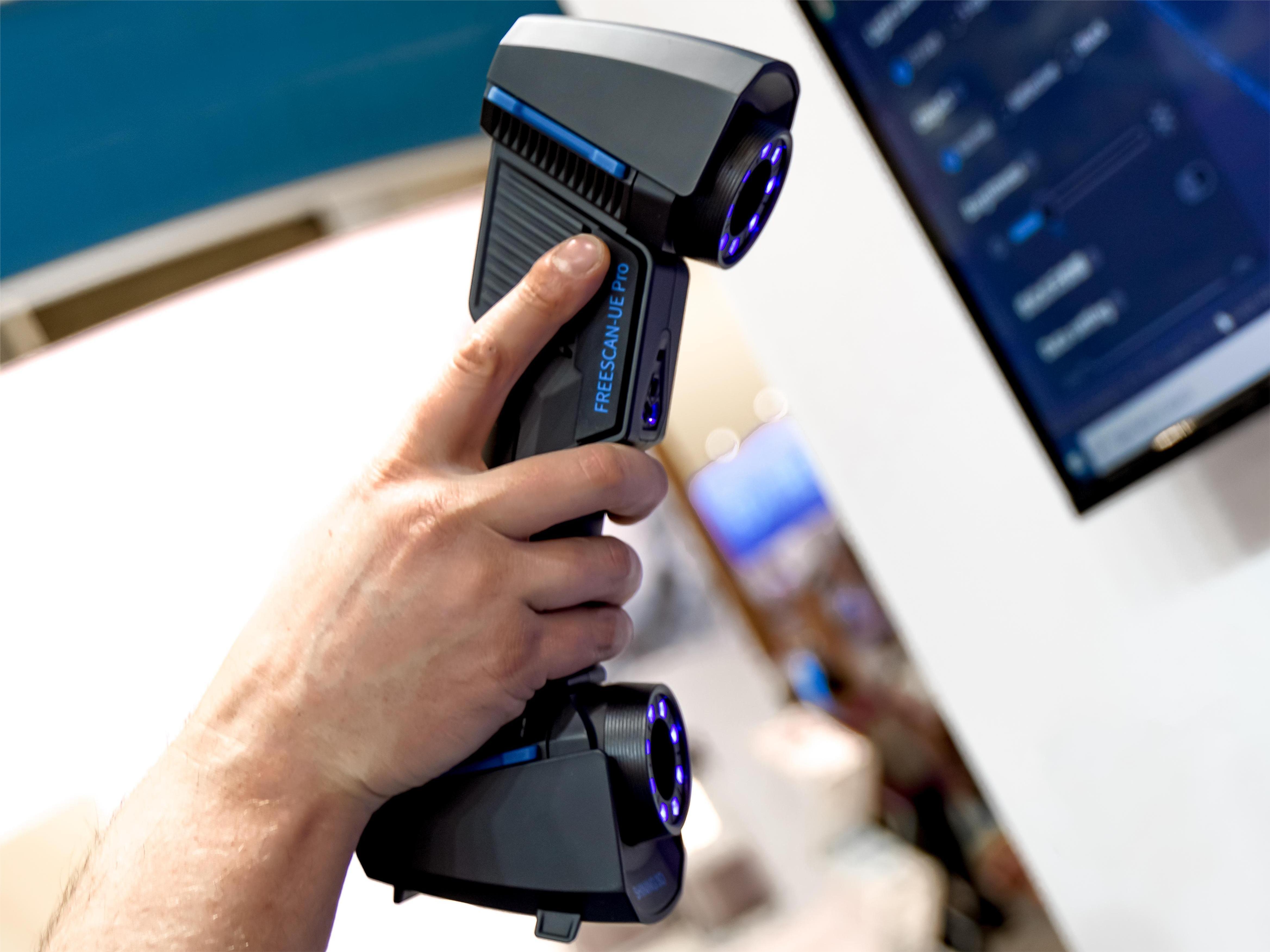 手持式激光3d扫描仪 手持式激光3d扫描仪